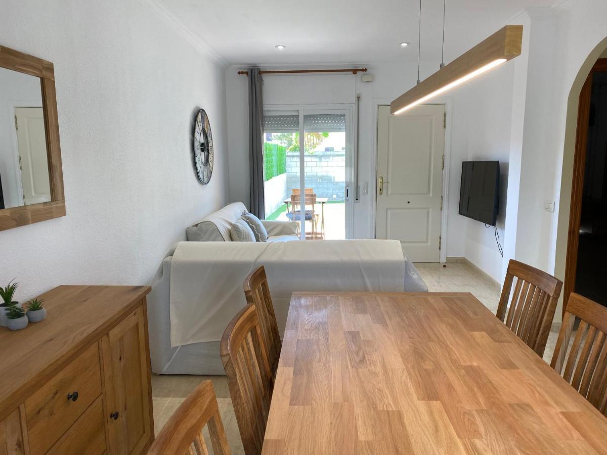 Casa A L'Escala, Piscina Comunitaria, Mallols Екстериор снимка